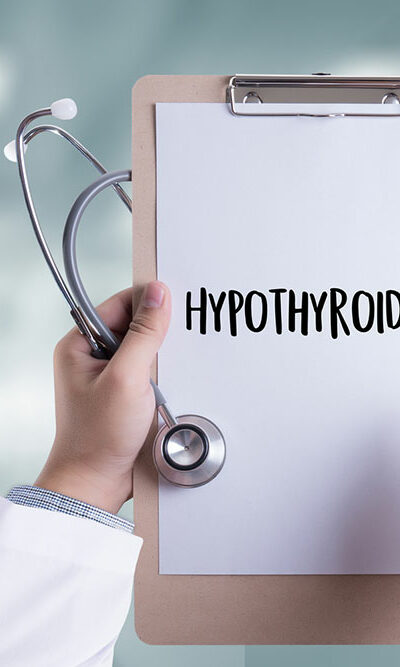 Hyperthyroidism vs. Hypothyroidism – Symptoms and Causes