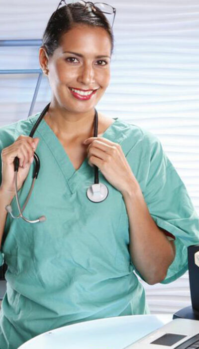 Holistic Medicine Schools – Programs to Become a Health Doctor