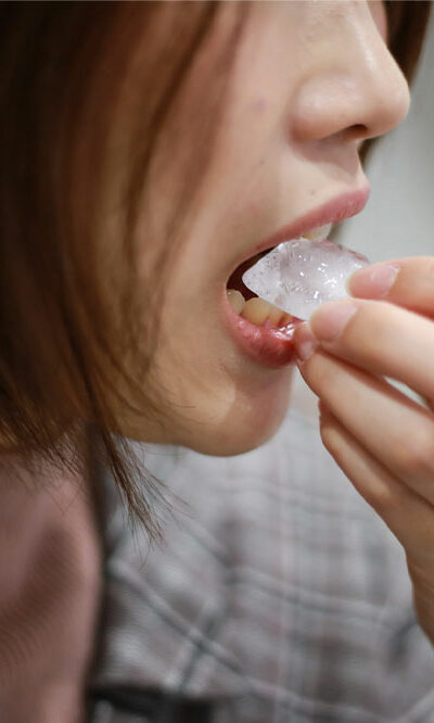Top 4 unhealthy habits that damage teeth
