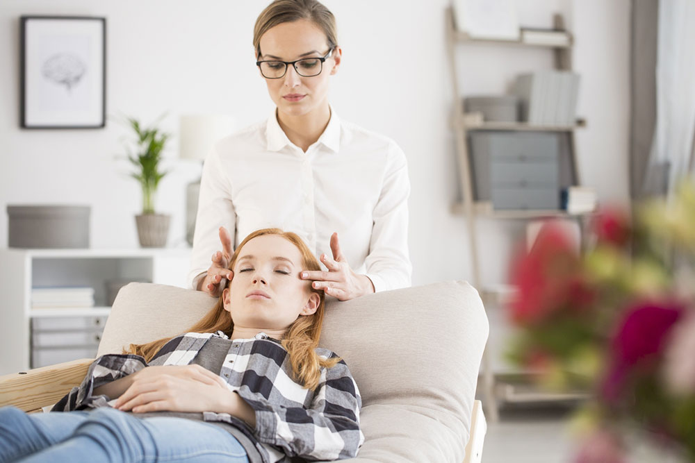 Myasthenia gravis – Signs, causes, and treatment options